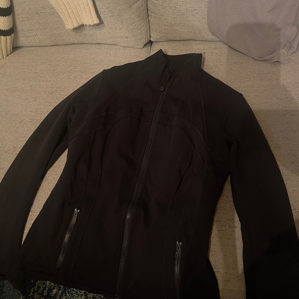 Lululemon define jacket size 6